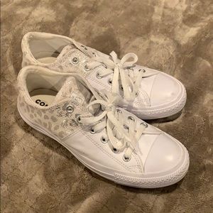 Converse Leather/Leoaprd Sneaker